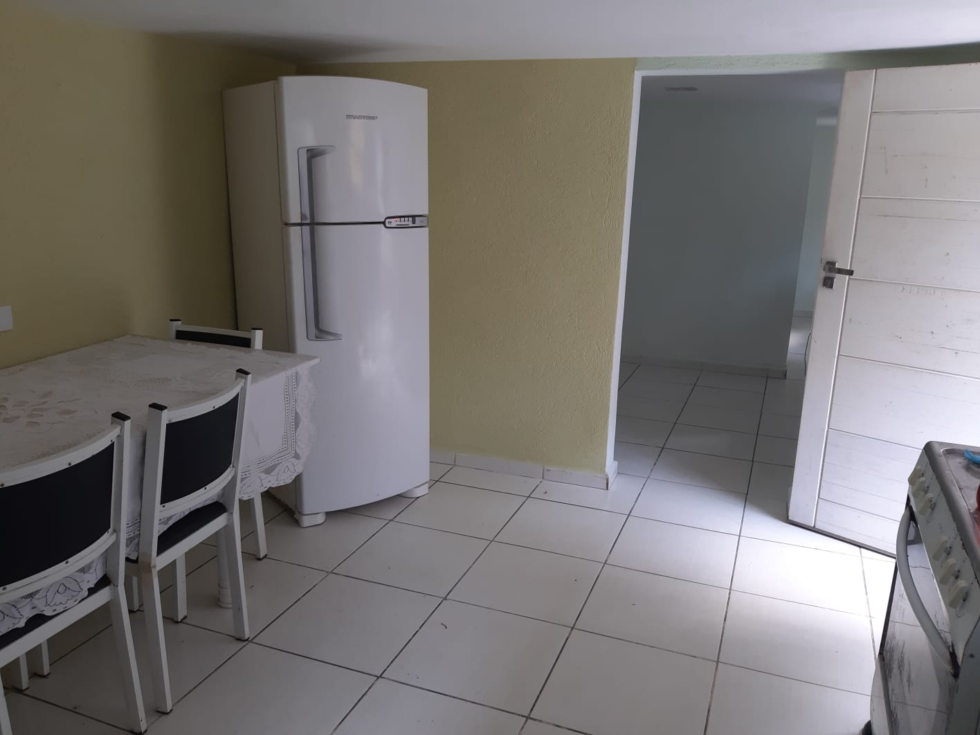 Casa para aluguel no Jaraguá, com 30m2,  1 quarto,  sala e 1 vaga